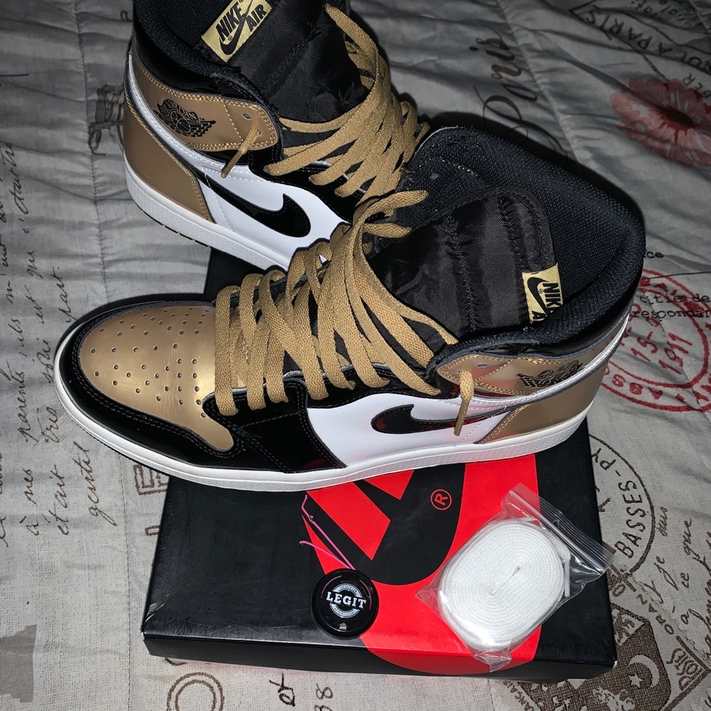 Air jordan 1  HIGH OG NRG gold toe